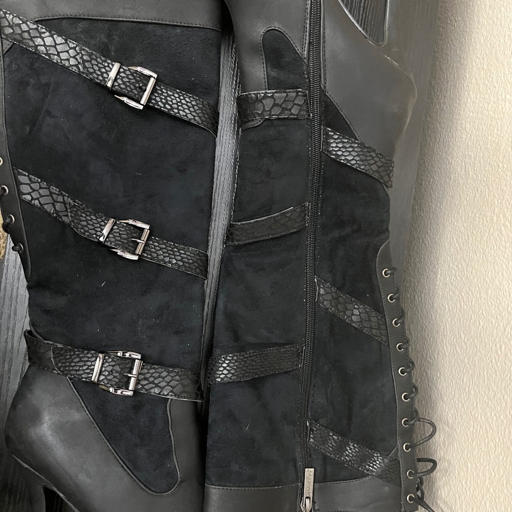 KNEE HIGH BOOTS